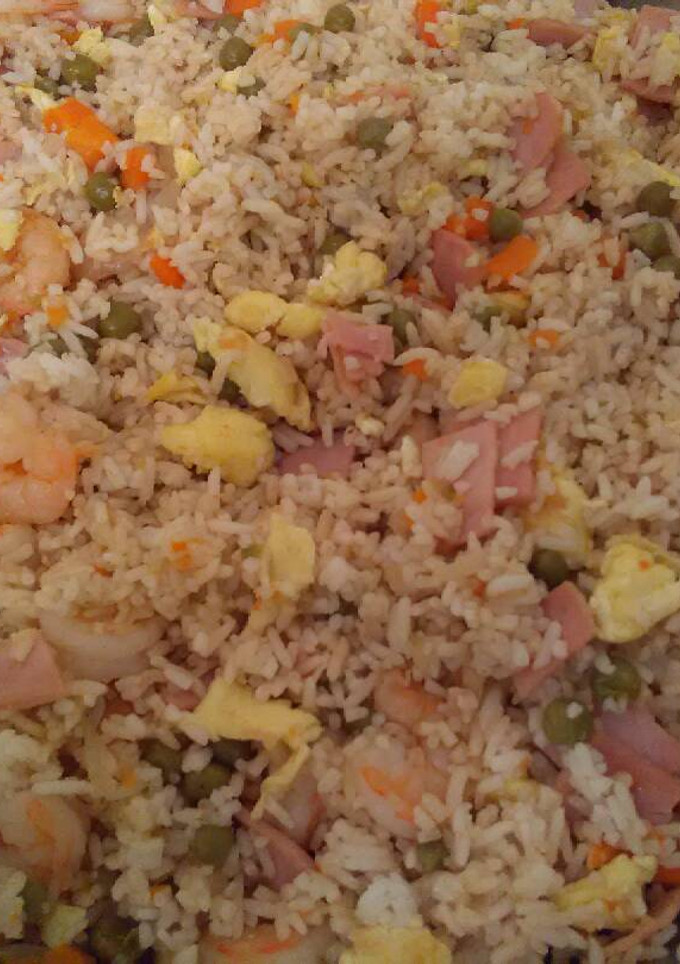 Una foto de Arroz tres delicias