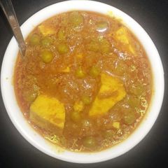 A picture of Matar Paneer.