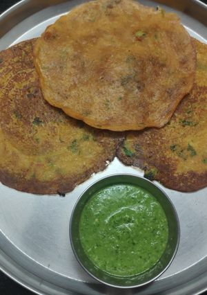 A picture of Besan chilla.