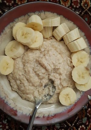 عکسی از دستور صبحانه سریع و آسان با بلغور جو دو سر