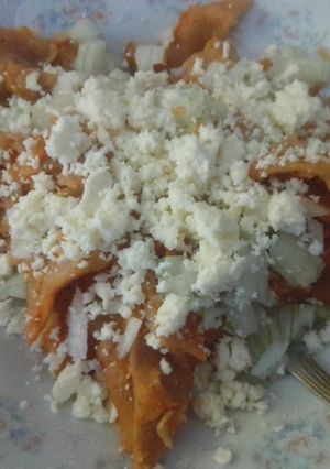 Una foto de Chilaquiles caseros