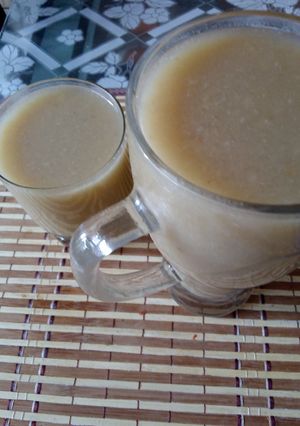 Una foto de Quaker con plátanos licuado
