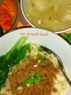 Foto resep Mie ayam pangsit kuah ala ala mie gajahmas