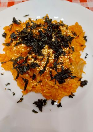 Koreai kimcsis pirított rizs (csípős) recept fotója