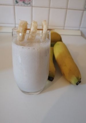 A picture of Bananas Smothie.
