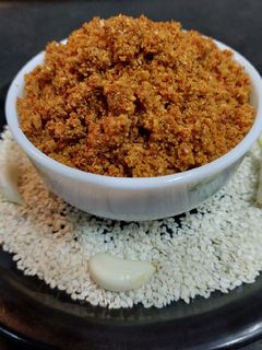 तिळाची चटणी (Tilachi Chutney Recipe In Marathi) रेसिपी चे मुख्य फोटो
