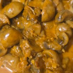 A picture of Creamy and spicy mushroom.