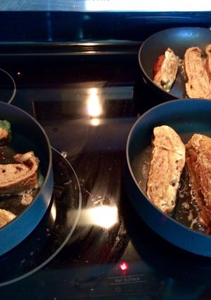A picture of Extreme French Toast.