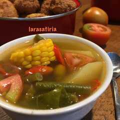 A picture of Sayur Asem.