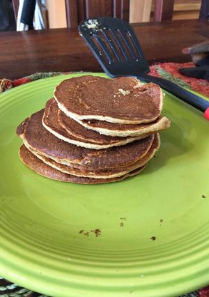 Una foto de 🍎 🍐 Panqueques de avena manzana y pera🍎🍐