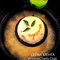 A picture of Onion Upma with Molgapodi.