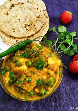 A picture of Zero Oil Matar Paneer.