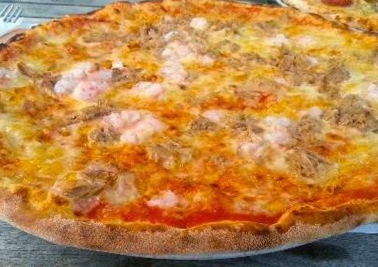 Pizza atún y gambas