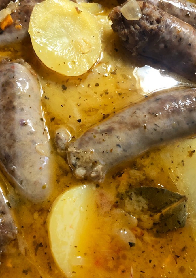 Una foto de Chorizo criollo al vino blanco