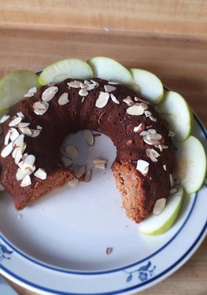 A picture of Apple cake.