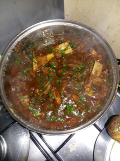 A picture of Mongolian beef.