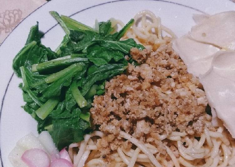 Mie Pangsit (Cwie Mie Malang)