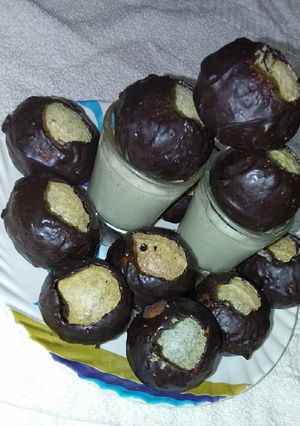 ચોકલેટ પાણીપુરી વિથ પાન શોર્ટ (Chocolate Panipuri With Paan Shots Recipe In Gujarati) રેસીપી મુખ્ય ફોટો