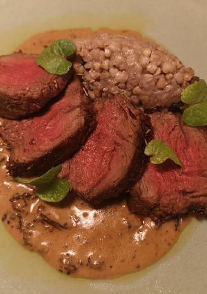 A picture of Buckwheat served with reindeer steak (medium cooked).