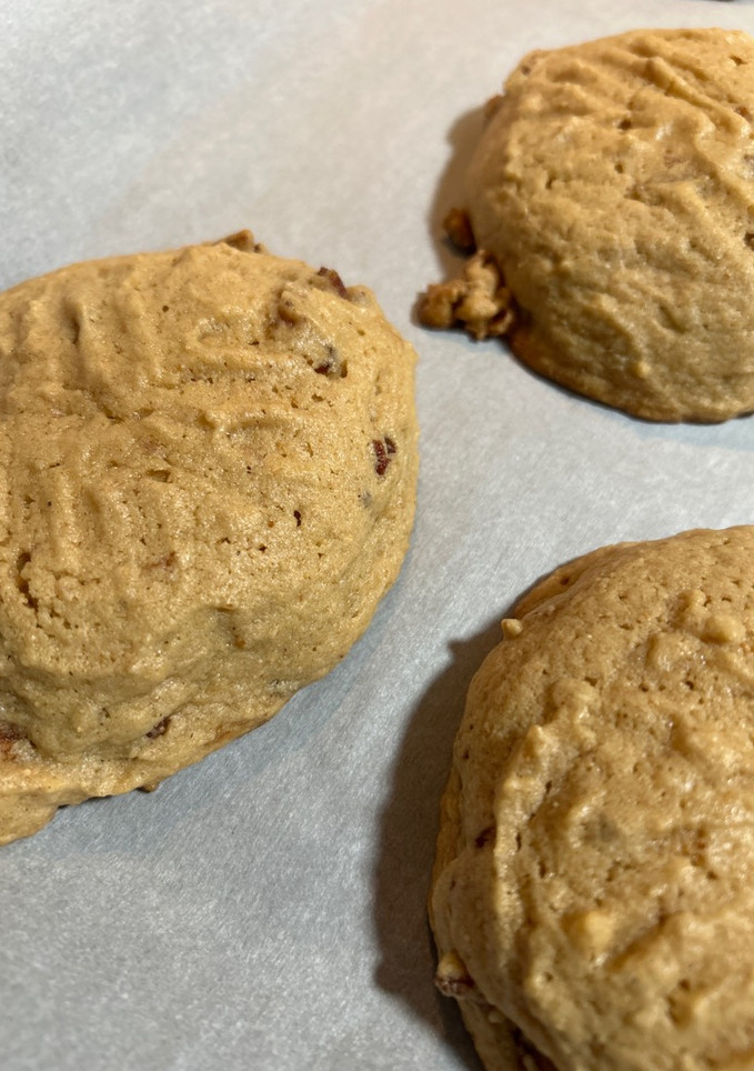 A picture of Peanut Butter Bacon Cookies.