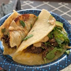 A picture of Slow Cooker Korean Beef Tacos🌮.