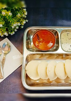 A picture of Instant plain rava idli recipe.