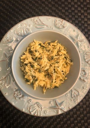 Spenótos-parmezános rizs tészta recept fotója