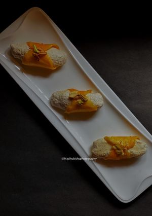 A picture of Aam Sandesh / Mango Sandesh.
