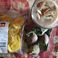 A picture of Thick banana n figs smoothie.