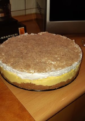 Gesztenye krémes torta recept fotója