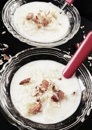 सेवई ख़ीर(sewai kheer recipe in Hindi) रेसिपी मुख्य फोटो