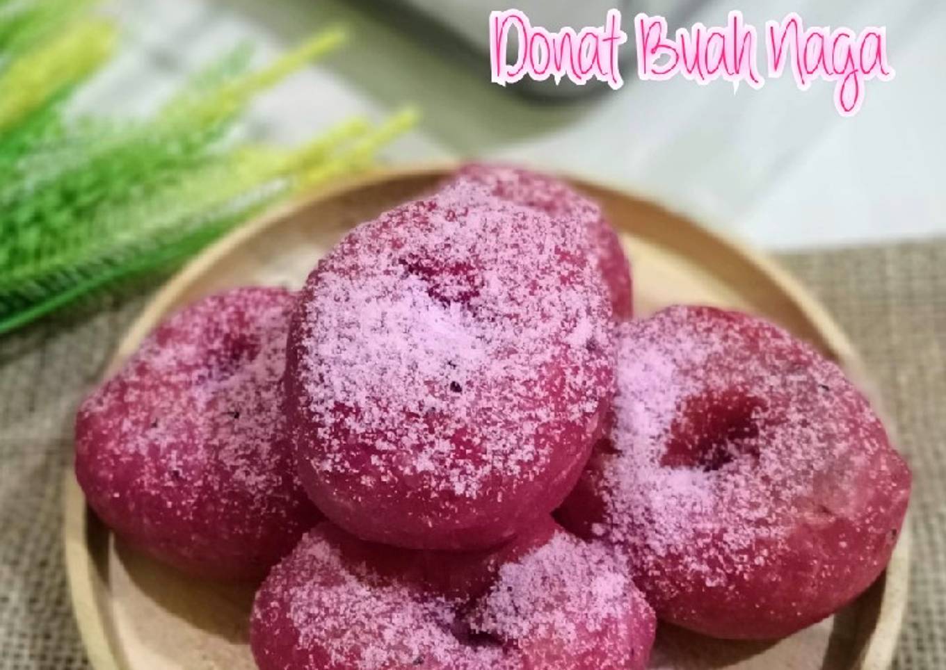 Donat Buah Naga