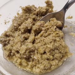 Green olive tapenade A picture of Green olive tapenade.