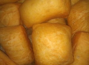 Una foto de Tortas fritas para acompañar el Mate c amigos/as y un día lluvia