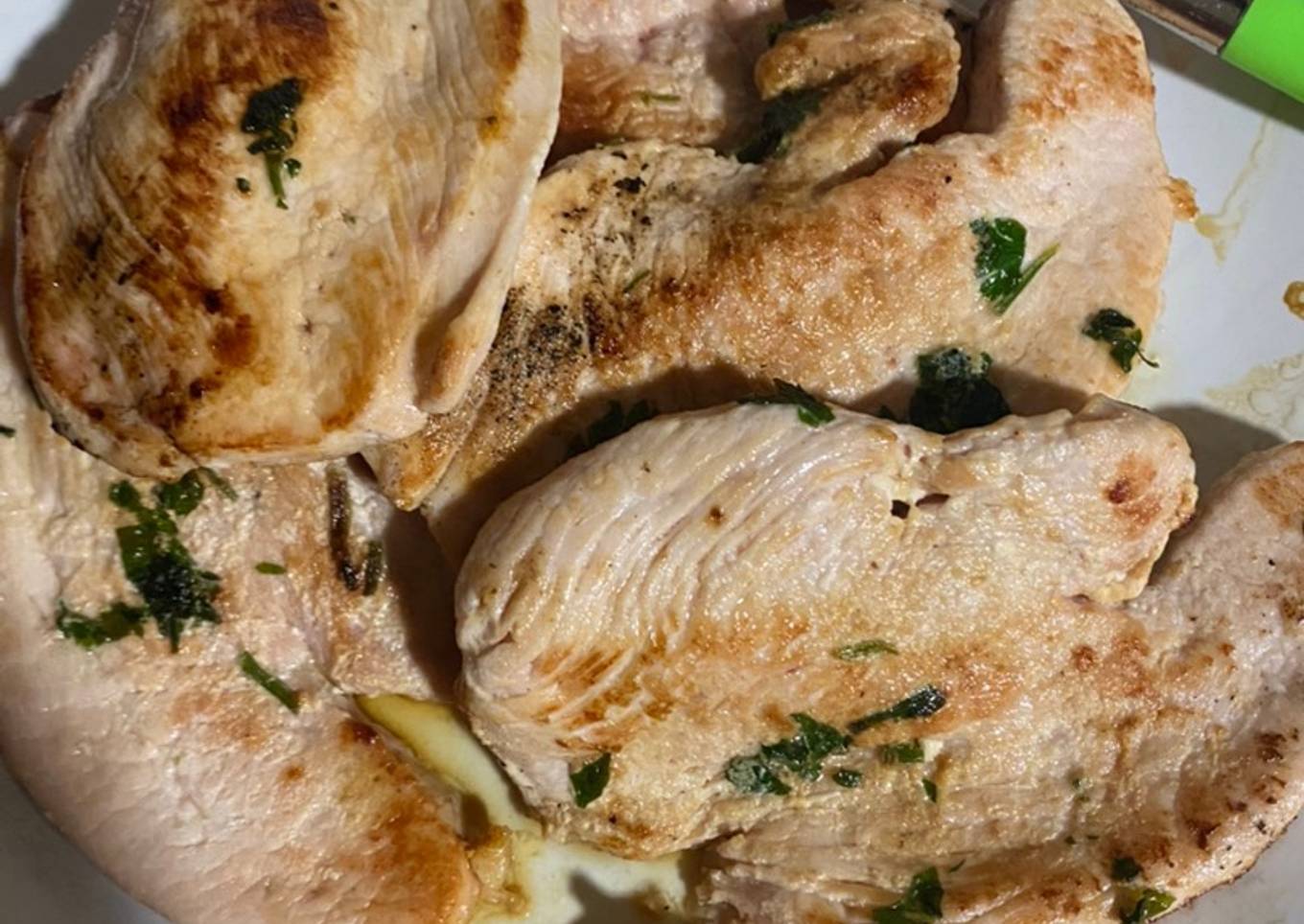 Pechuga de pavo con salsa de cuatro pimientas