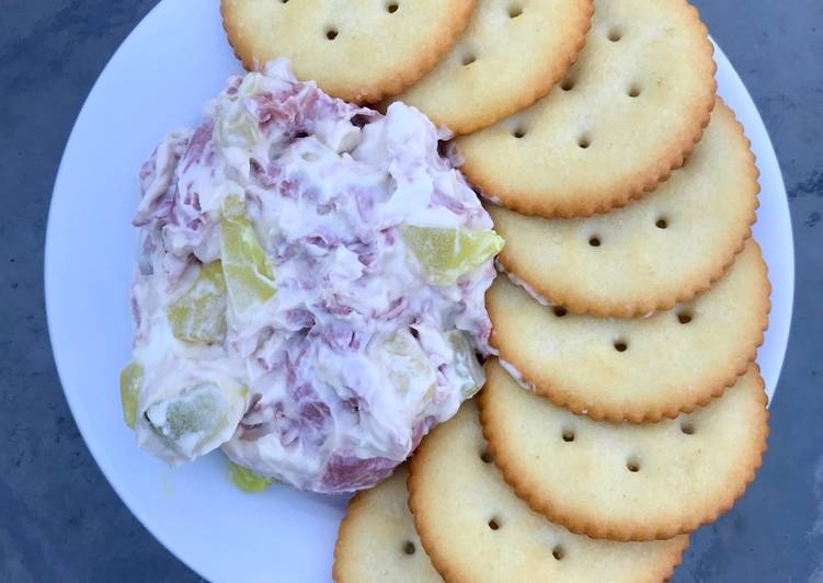 Steps to Make Ultimate Pickle Dip