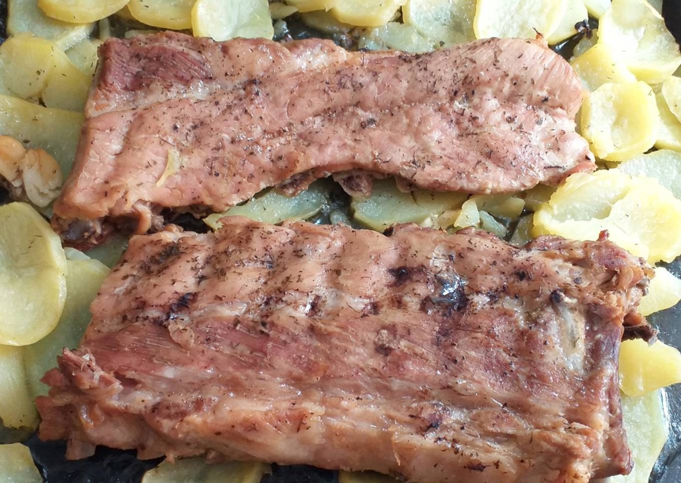 Costillas al horno muy tiernas y arromáticas