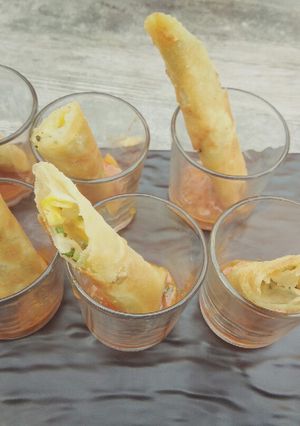 A picture of Cheesy spring roll.....
