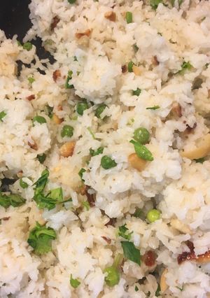 Foto principal de Arroz de guarnición con frutos secos