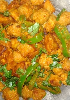 A picture of Soya badi chilli paneer.