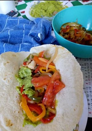 Una foto de Tacos o rapiditas de pollo