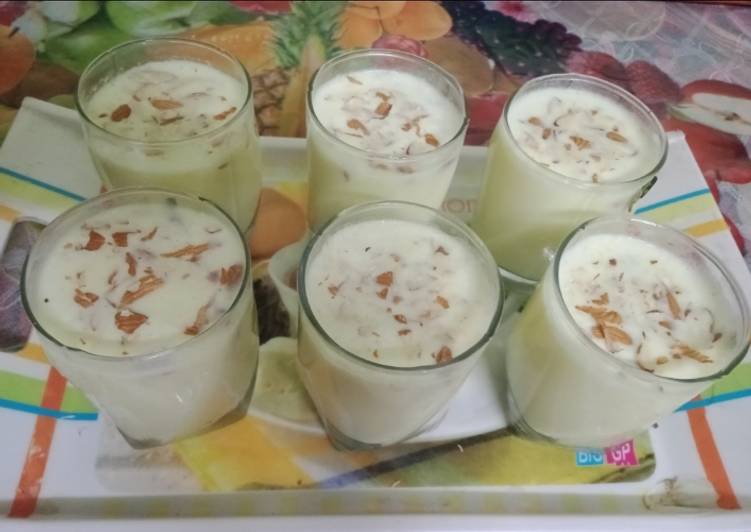 Simple Way to Prepare Super Quick Homemade Safforn Almonds Milk