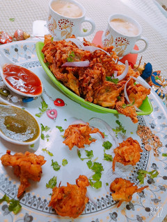 कांदा भजिया (kanda bhajiya recipe in Hindi) रेसिपी मुख्य फोटो