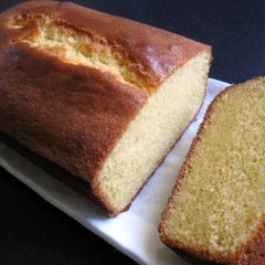 A picture of Basic Pound Cake.