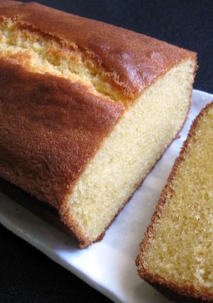 A picture of Basic Pound Cake.
