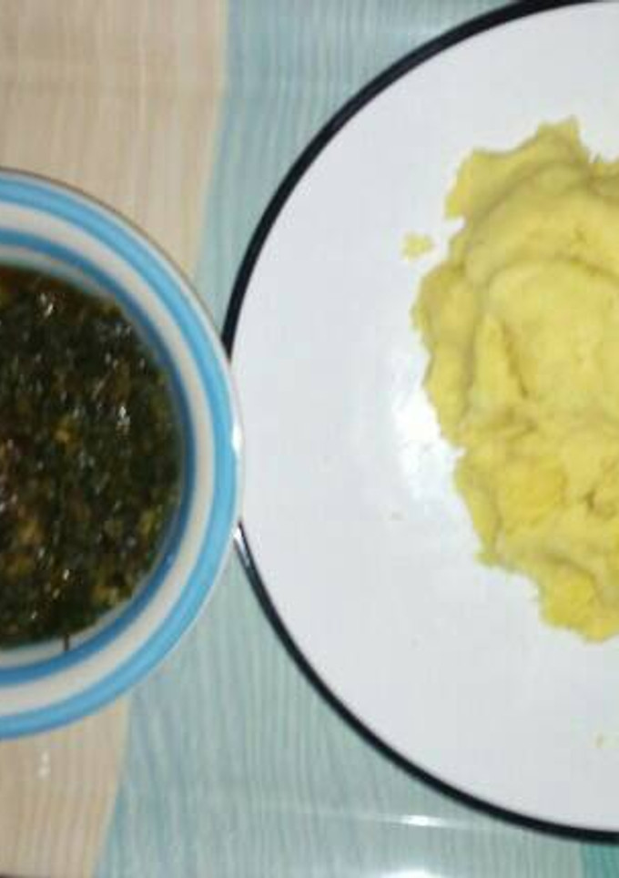 A picture of Affang soup and tuwo(swallow).