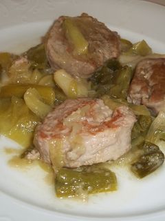 Una foto de Solomillo de cerdo con ajos tiernos