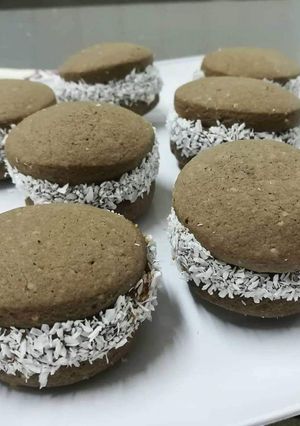 Una foto de Alfajores de algarroba