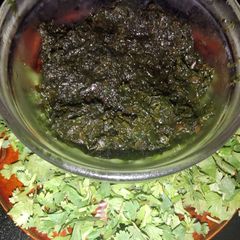 Green chutney A picture of Green chutney.