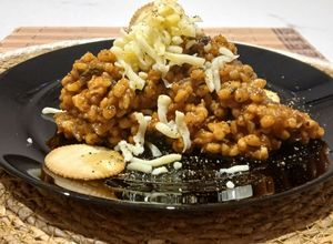 Foto principal de Risotto de Trigo Mote con Fondo de Carne, Tomate Frito y Setas